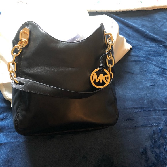 Michael Kors Lilly Leather Handbag - Picture 2 of 7